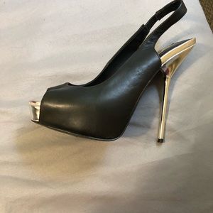 Steve Madden black leather heels